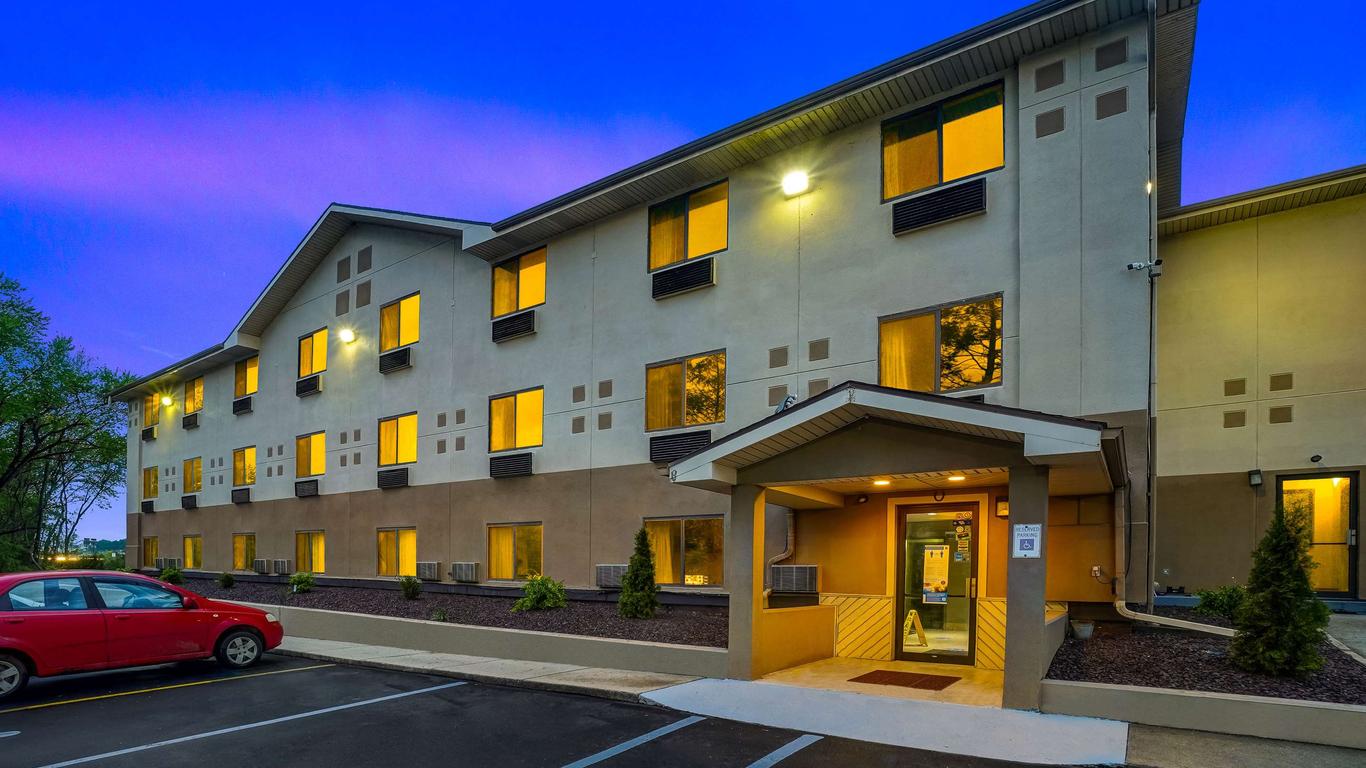 موتل 6 مونتورسفيل، ايلفرنيا - ويليامسبورت