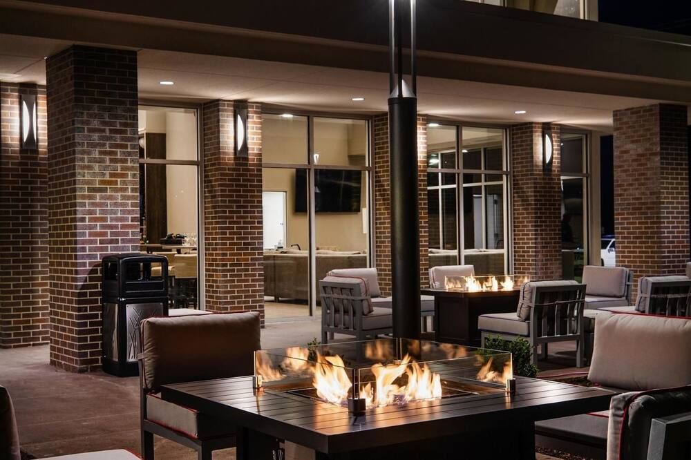 StoneHill Lawrence, Trademark Collection by Wyndham - Lawrence - Restaurant