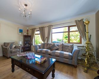 Aisleigh Guest House - Leitrim - Living room