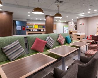 Home2 Suites by Hilton Raynham Taunton - Raynham - Lounge