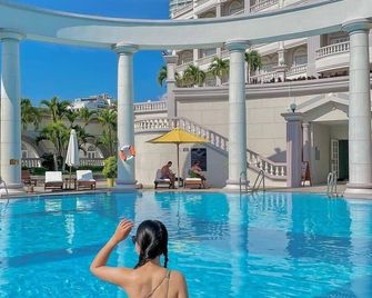 Sunrise Nha Trang Beach Hotel & Spa - Nha Trang