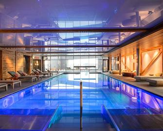 Das James - פלנסבורג - בריכה