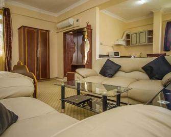 Grand Global Hotel - Kampala - Ruang tamu