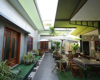 Pk Hostel - Ayutthaya - Patio