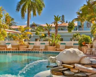 Tortuga Inn Beach Resort - Bradenton - Pileta