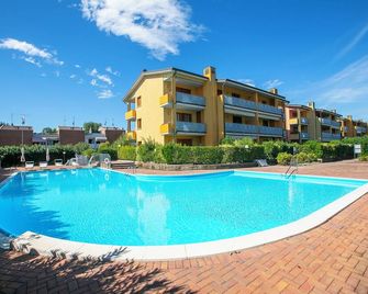 Appartamento Vista Lago - Desenzano del Garda - Pool