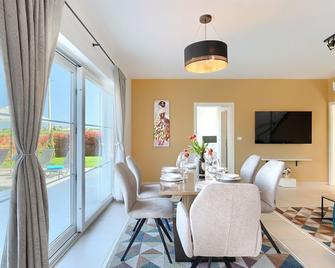 Traumhafte Finca mit Privatpool und Panoramablick - Vižinada - Comedor