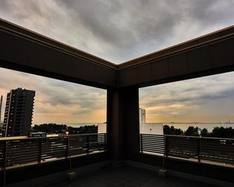 Ez Hotel Kix Seaside - Izumisano - Balcony