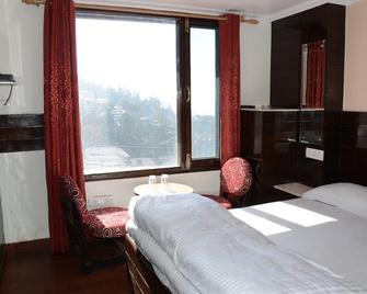 Hotel Basant - Shimla - Bedroom
