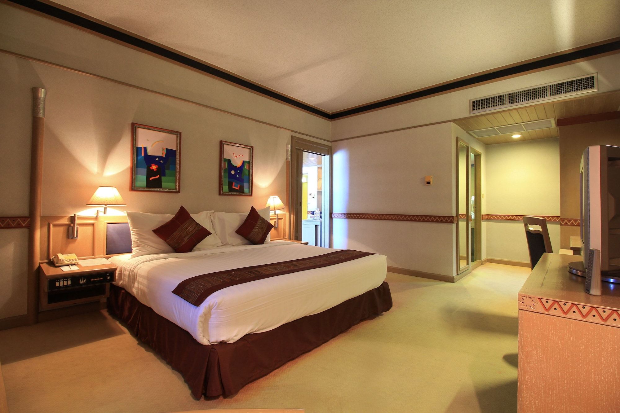 Chiang Mai Hill Hotel