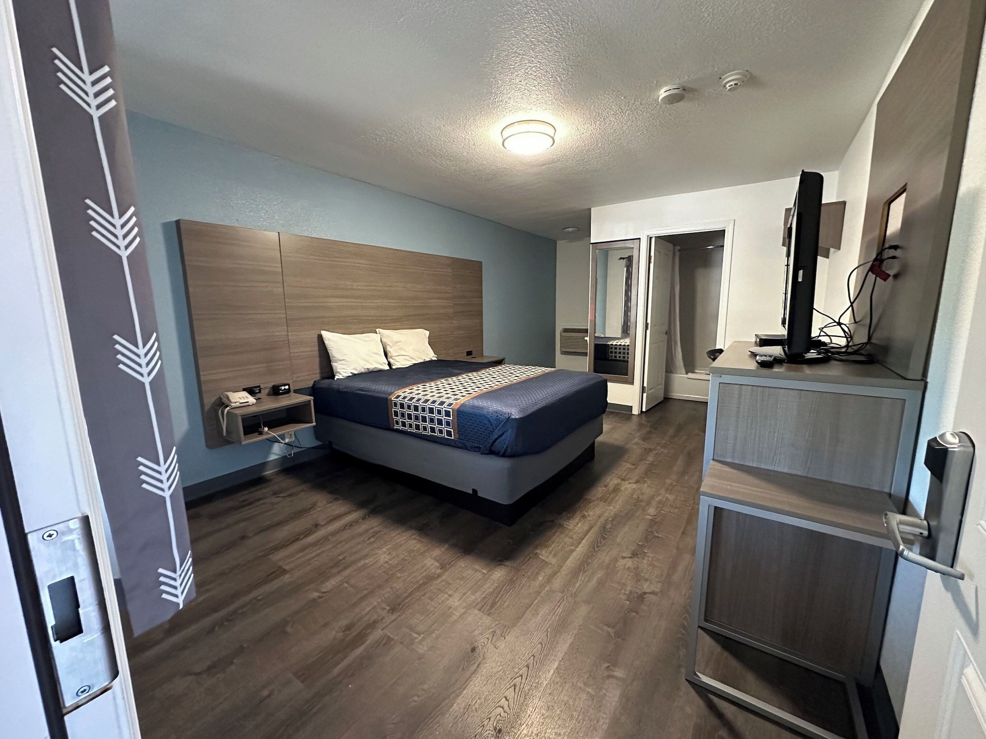 Sands Motel thumbnail 3