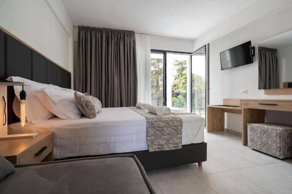 Avaton Luxury Resort and Spa Access the Enigma - Adults Only & Kids 14 Plus- - Asprovalta