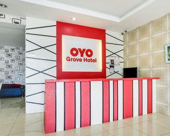 OYO 89583 Grove Hotel - Kajang - Front desk