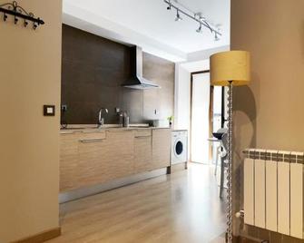 Apartamentos Lorione - Olite - Kuchyň