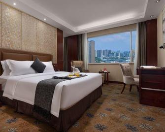 Changsha Huatian Hotel - Changsha - Bedroom