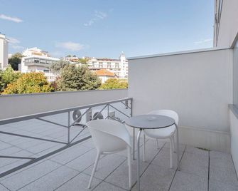 Hotel Navarras - Amarante - Außenansicht