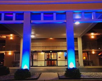 Americas Best Value Inn - Collinsville / St. Louis - Collinsville - Gebäude