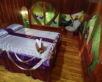 Banana Bank Lodge & Jungle Horseback Adventures - Belmopan - Bedroom