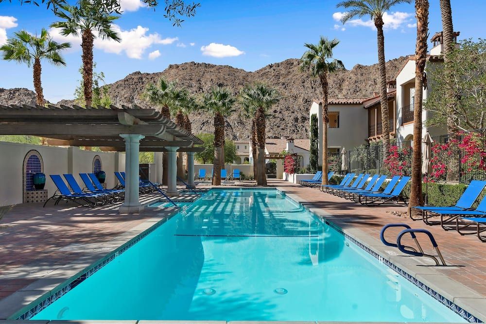 Stunning Renovated Deluxe King Casita near Clubhouse - Pet Friendly! - (C44) - La Quinta - Pool