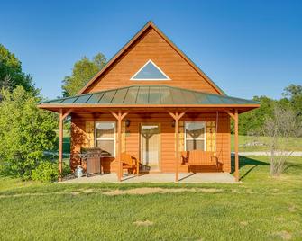 Lakefront Vacation Rental with Patio and Grill! - Columbia - Building