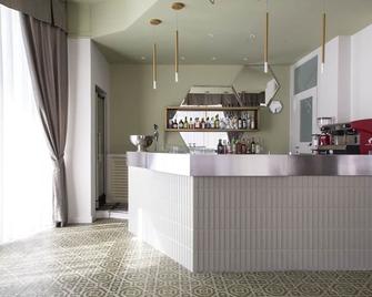 Grand Hotel - Forte dei Marmi - Front desk