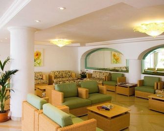 Aparthotel Esquinzo Y Monte Del Mar - Pajara - Salónek
