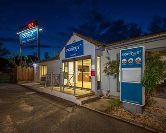 كامبانيلي أرليز - آرل - مبنى