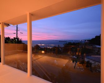 ويليس فيلا هاناري - كوبي - شرفة