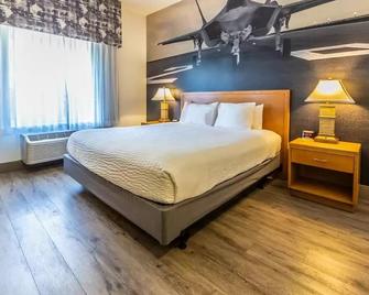 The Hanford Hotel - Hanford