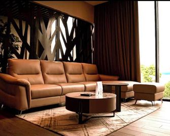 Luxury Jungle Suite @Attractions Park Beach Resort - Singapore - טרקלין