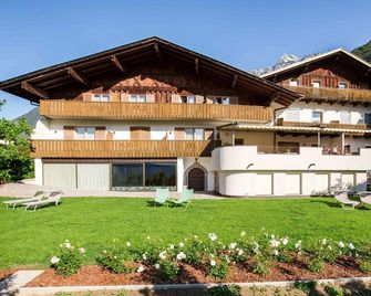 Pension An Der Linde - Lagundo - Building