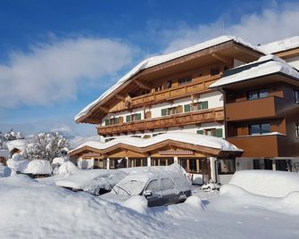 Frühstückspension Tannenhof - Kirchberg in Tirol - Edificio