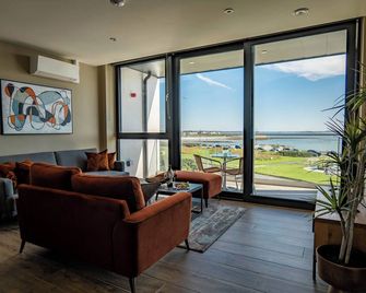 Exclusive Luxury Seafront 2 Bedroom 1 Bathroom Apartment - Galway - Living room