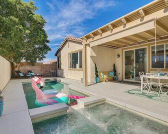 6 Mi to Empire Polo Club Indio Home with Grill! - Indio - Pool