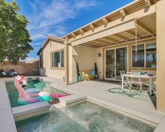 6 Mi to Empire Polo Club Indio Home with Grill! - Indio - Pool