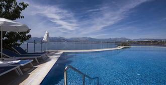 Ramada Plaza by Wyndham Antalya - Antalya - Bể bơi