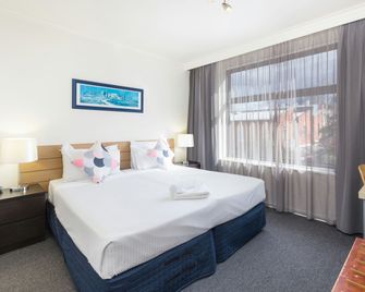 City Edge East Melbourne Apartment Hotel - Melbourne - Bedroom