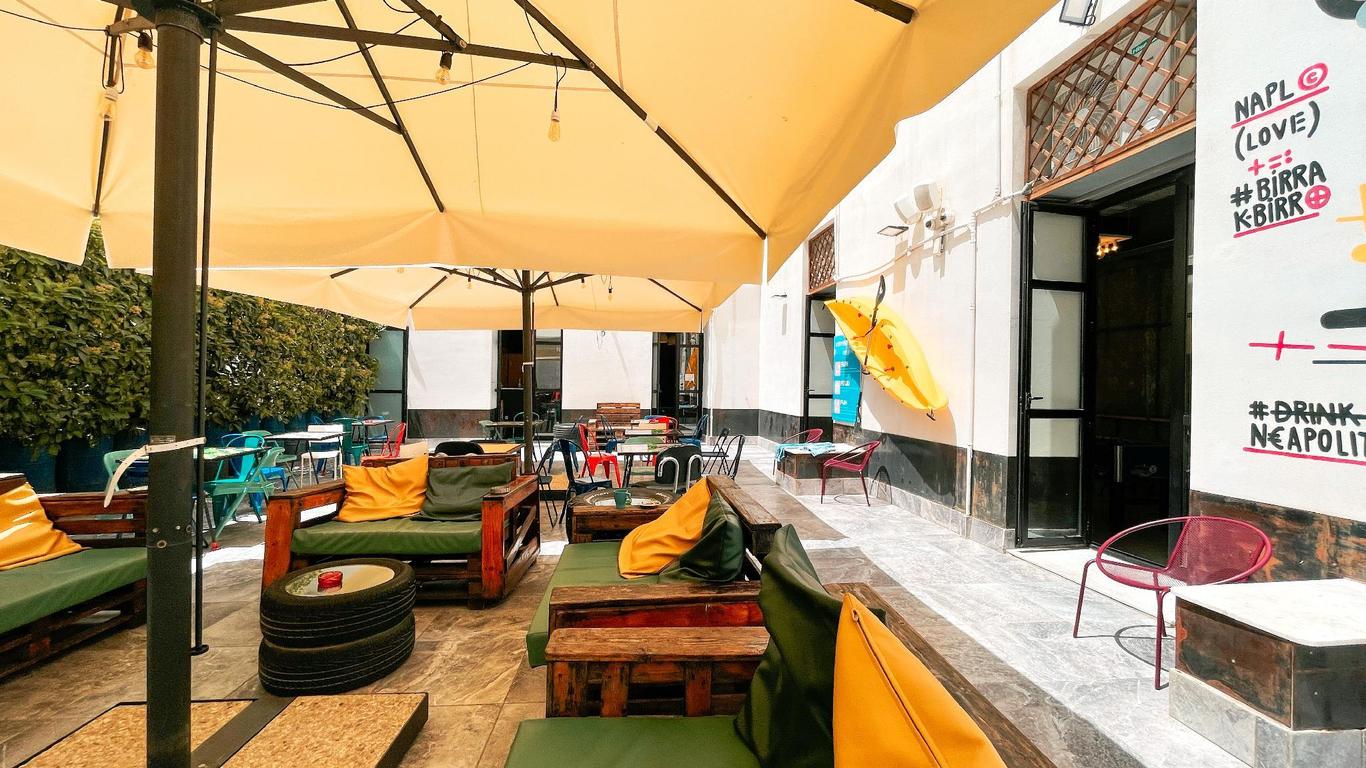 Neapolitan Trips Hotel
