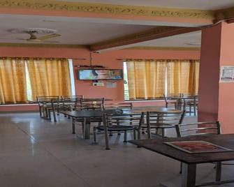 Great View Hotel And Restaurant - New Tehri - Restaurant