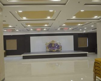 hotel rajeev regency - Gopālganj - Lobby