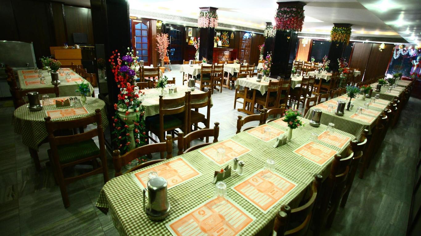 Hotel Sindhuri Park