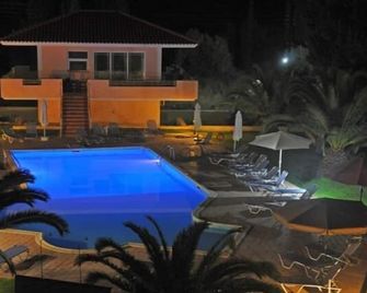 Helena's Studios - Argostoli - Piscina