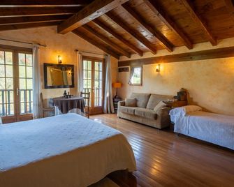 Country House 'Artizarra' with Mountain View, Private Terrace and Wi-Fi - هوندارريبيا - غرفة نوم