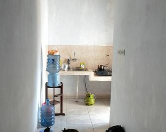 Adventures jungle & lake home - Kota Tangerang Selatan - Dapur