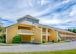 Econo Lodge Freeport - Brunswick Area - Freeport - Edificio