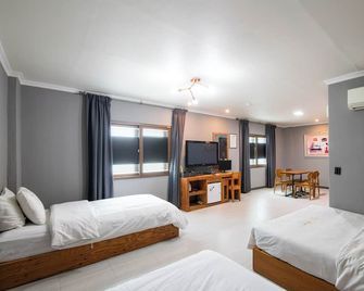 Gung Business Hotel - Jeonju - Slaapkamer