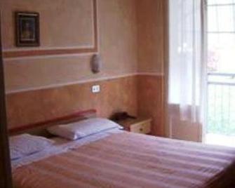 Hotel Du Lac - Moniga del Garda - Спальня