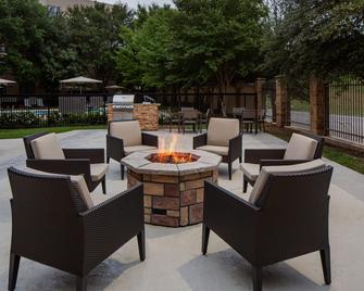 Residence Inn by Marriott Fort Worth Cultural District - Fort Worth - Terasa