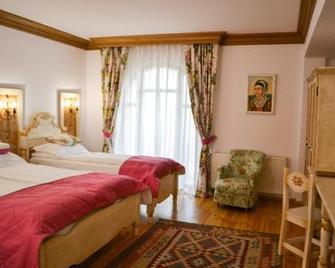 Casa Comana Boutique Hotel - Bucharest - Bedroom