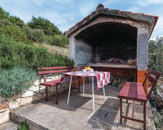 Apartment Dolac With Sea View 10 - Primosten - Patio